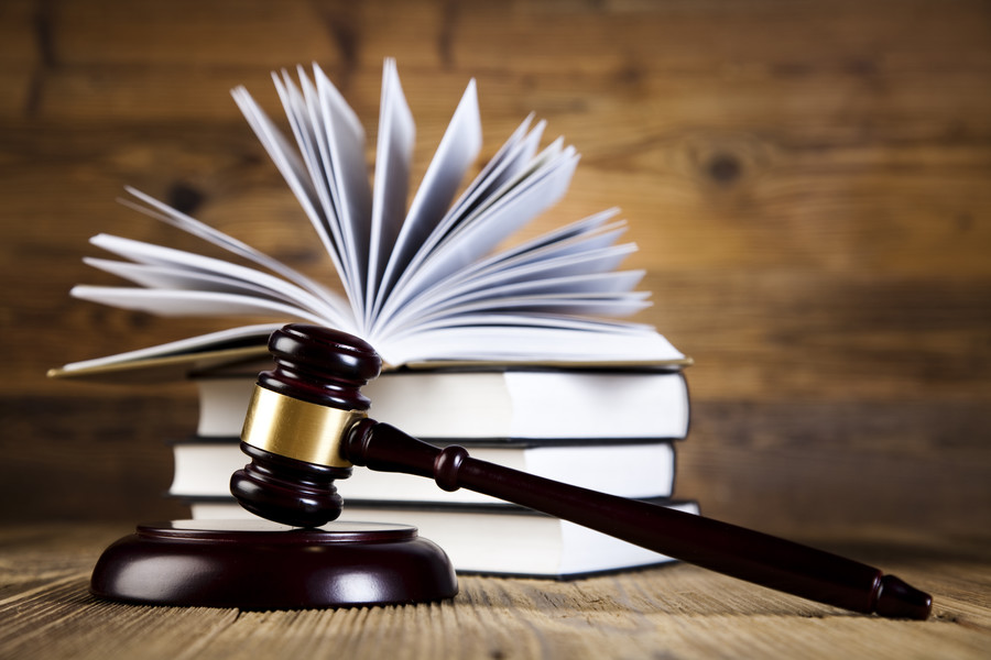 上海婚姻律師視角：離婚判決后房產出售與過戶的法律實務解析