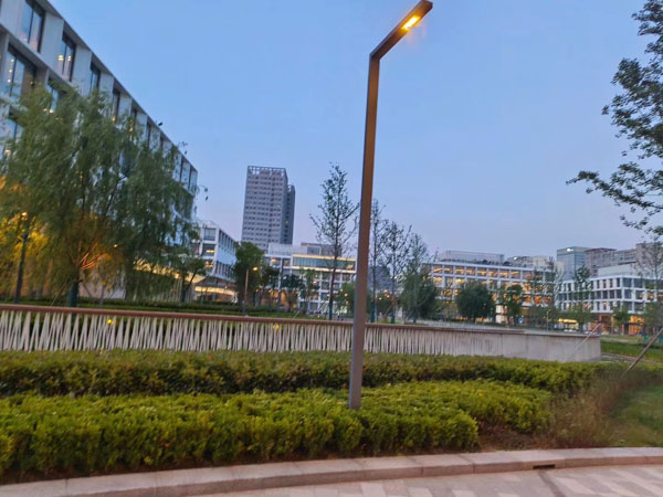 上海法律顧問來講講離婚后兩歲以上的孩子一般由誰撫養