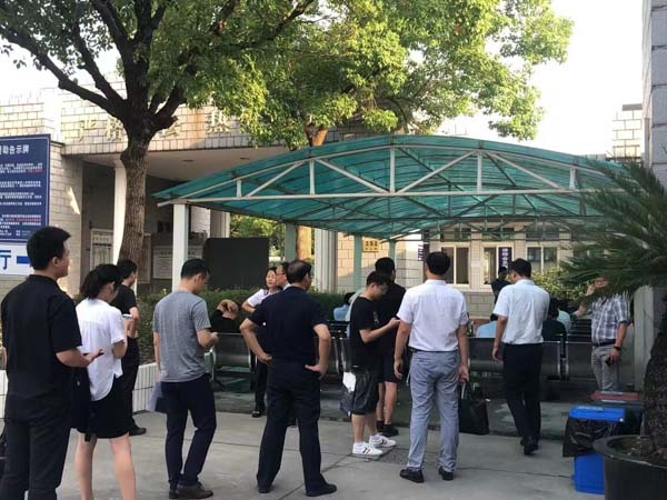 上海繼承律師講解贍養父母與遺囑之間的沖突