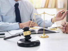 <b>如何認(rèn)定黑社會性質(zhì)組織犯罪案件中的保護(hù)傘問題？上海資深刑事律師告訴您</b>